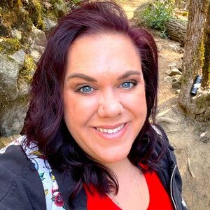 Meet your Posher, Lizzie